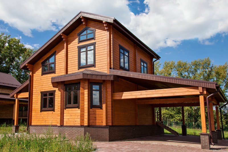 Дом из профилированного бруса фасад
