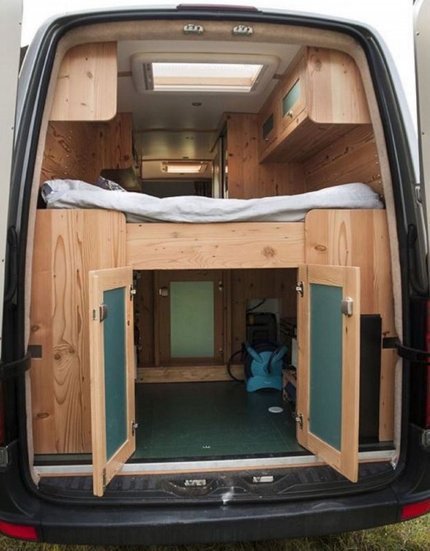 VW Crafter Campervan с душем