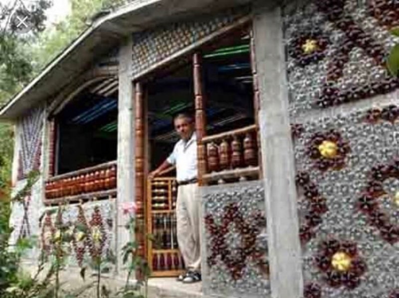 Дома из пластиковых бутылок