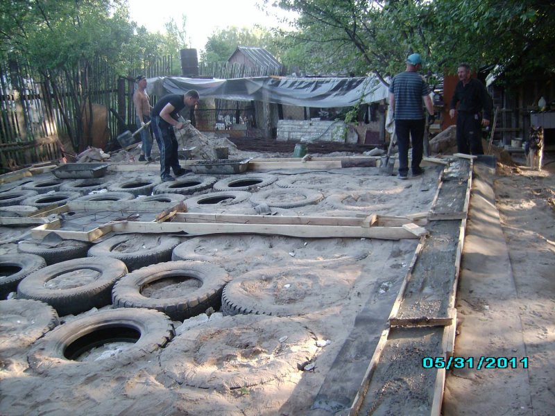 Фундамент из покрышек