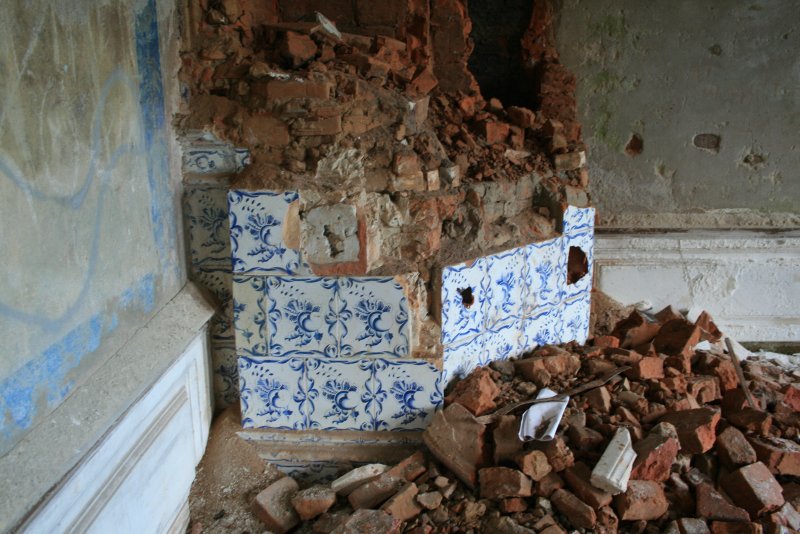 Клады в старинных домах