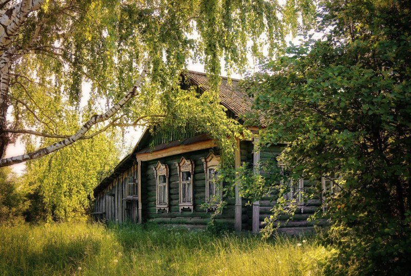 Старый домик в деревне