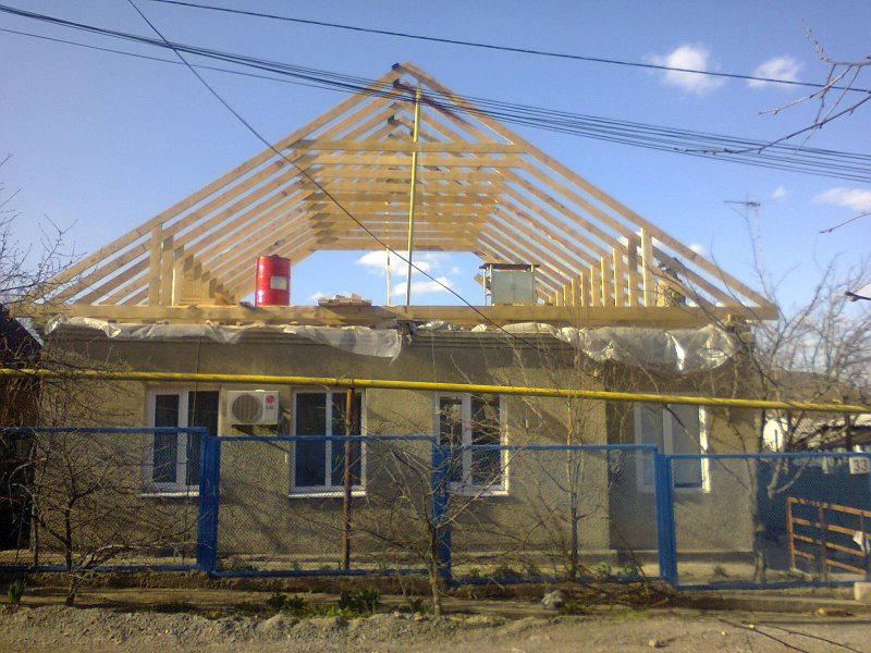 Новая крыша на Старом доме