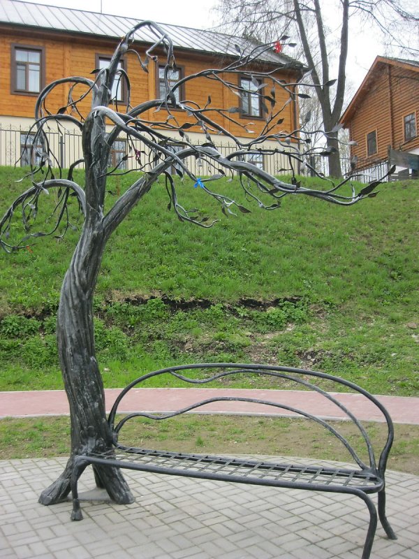 Кованые деревья из металла