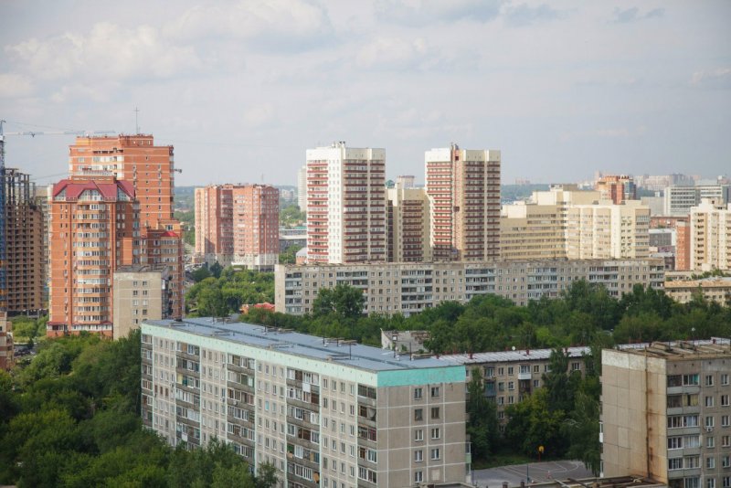 Вид из окна многоэтажки