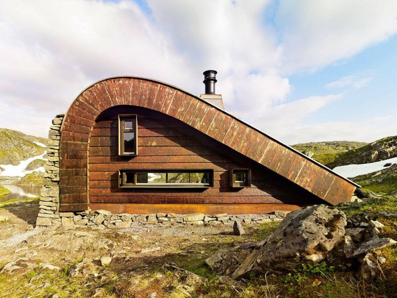 Странный дом (weird House). Альпы.