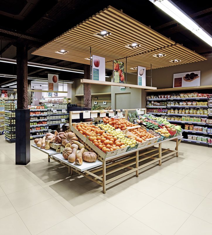 Красивый магазин продуктов
