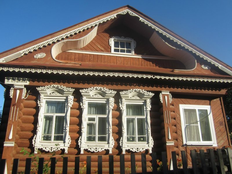Наличники на окна в деревянном доме