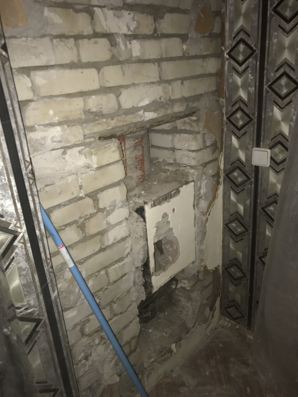 Демонтаж мусоропровода в сталинке