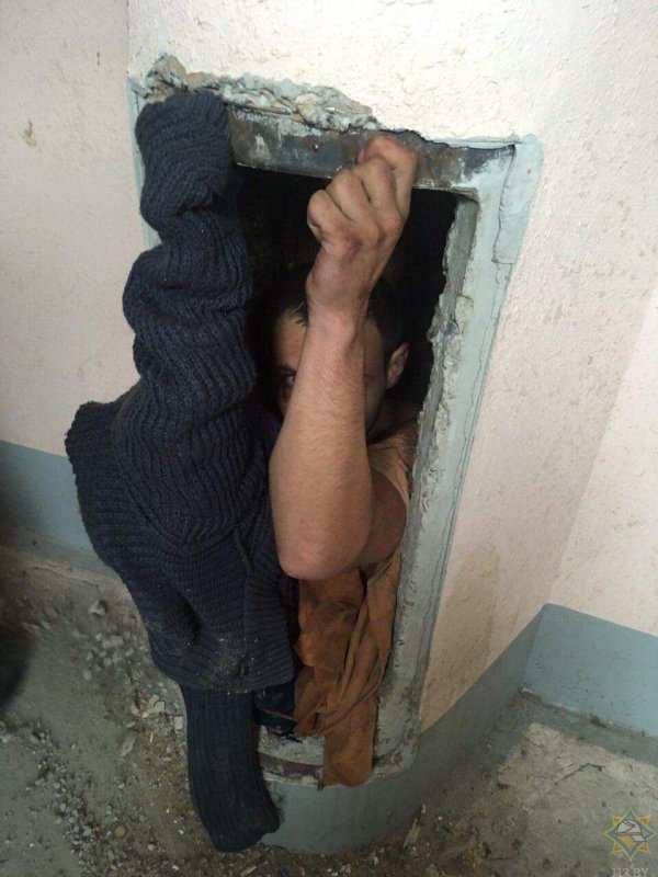 Мусоропровод на улице