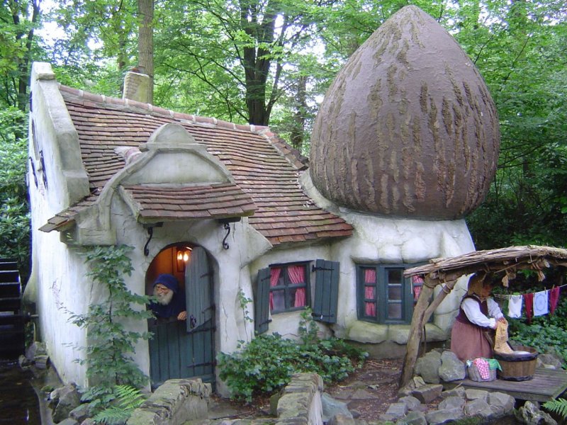 Сказочный дачный домик