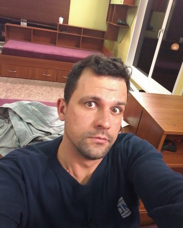 Дмитрий Максимов певец