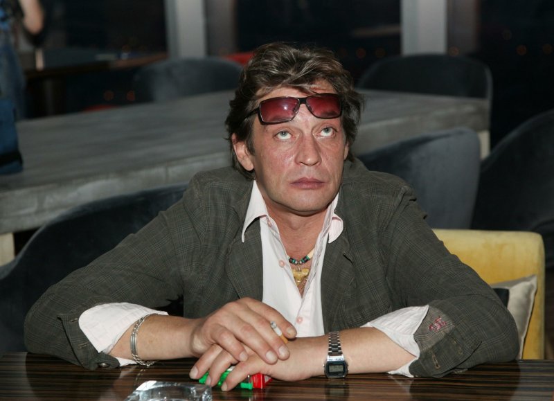 Дмитрий Домогаров