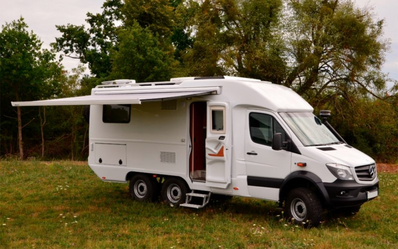 Автодом Mercedes Sprinter 6x6 Bimobil