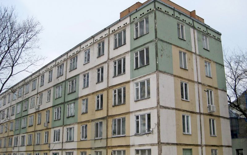 Серая панельная пятиэтажка Коломна
