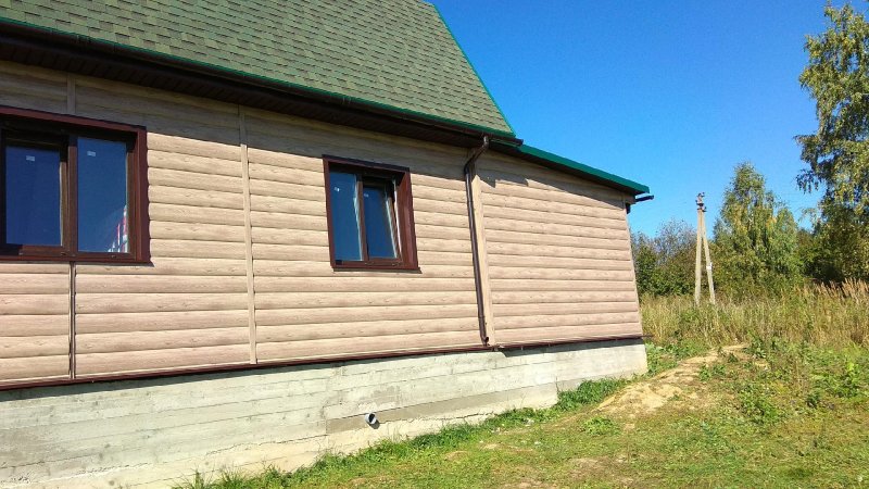 Обшивка домов металлическим сайдингом