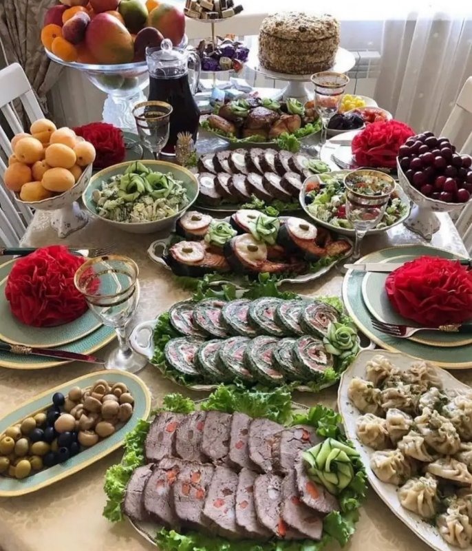 Накрыть праздничный стол