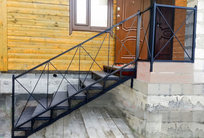 Площадка с перилами