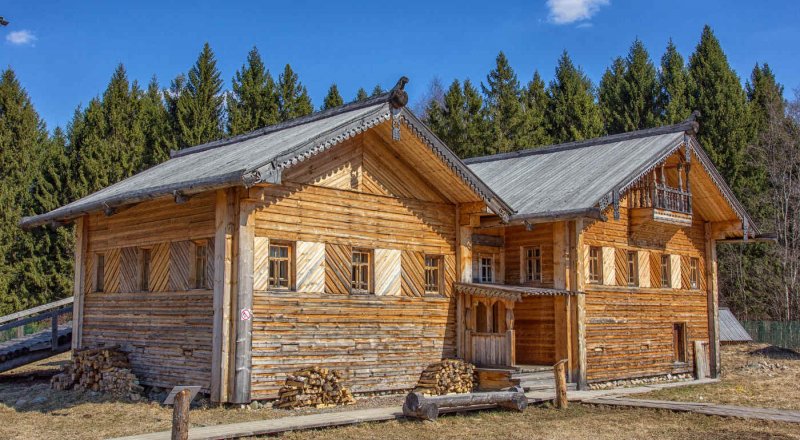 Сруб пятистенок 6х8