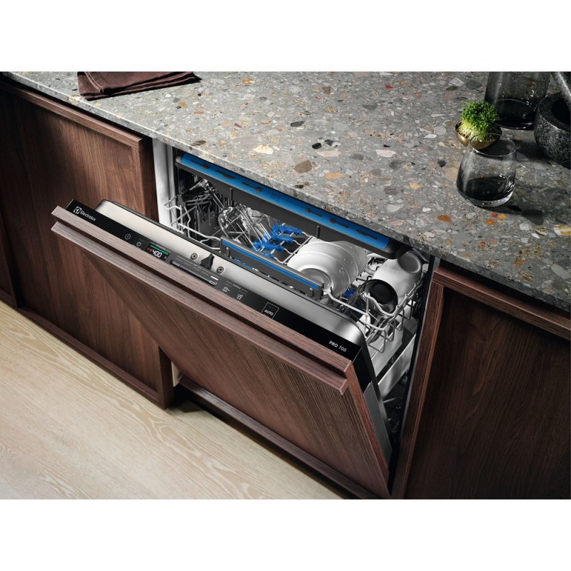 Встраиваемая посудомоечная машина Electrolux Intuit 700 ees948300l