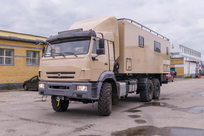 КАМАЗ 8х8 автодом