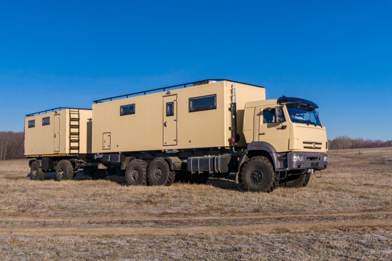 КАМАЗ 8х8 автодом