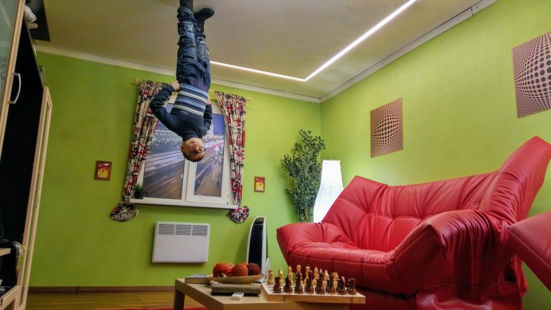 Дом перевертыш в Москве на Арбате
