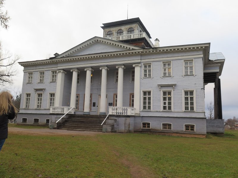 Дворянские усадьбы Ленинградской области