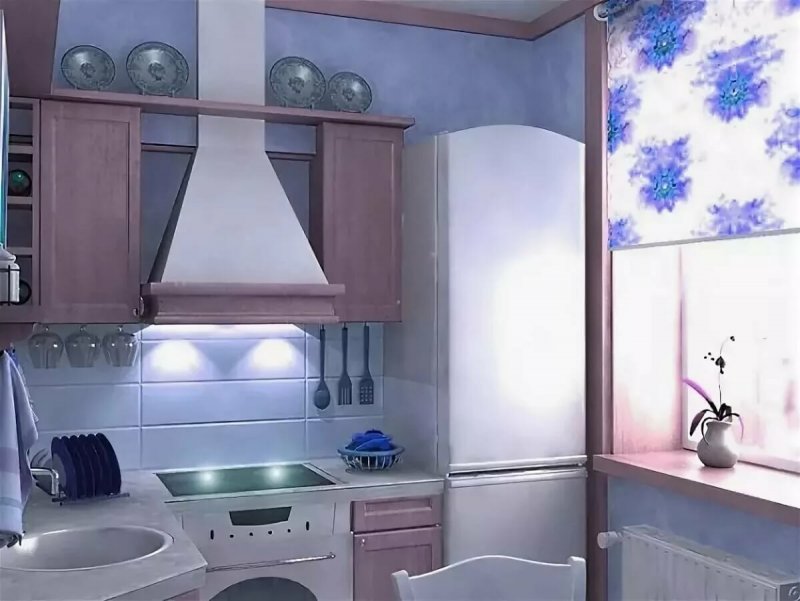 Интерьер маленькой кухни 6 кв.м с холодильником в брежневке