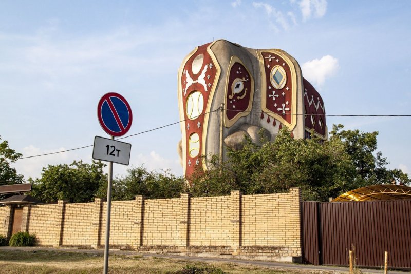 Дом слон Островцы