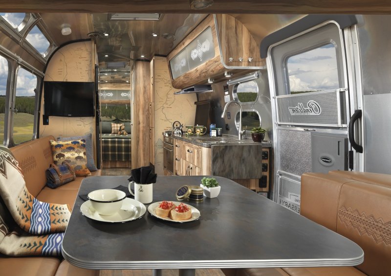 Airstream Camper 2020