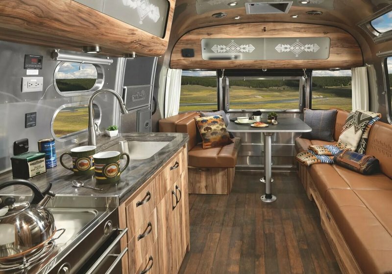 Автодом Pan American Airstream