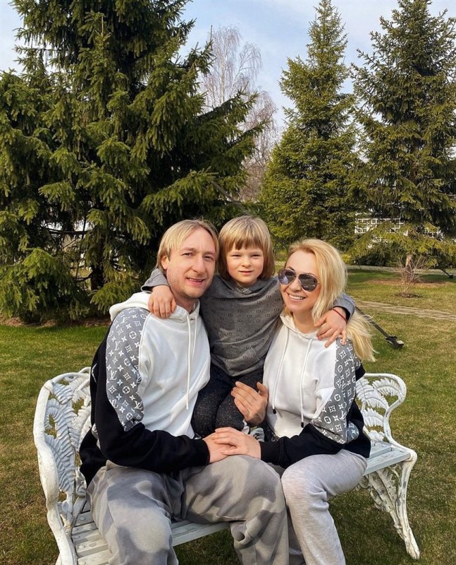 Сын Евгения Плющенко и Яны Рудковской 2