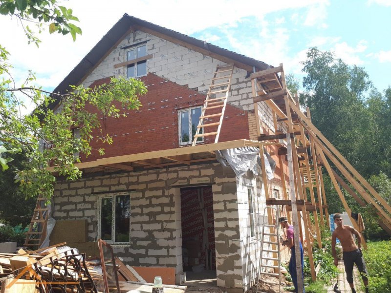 Перестройка старого кирпичного дома