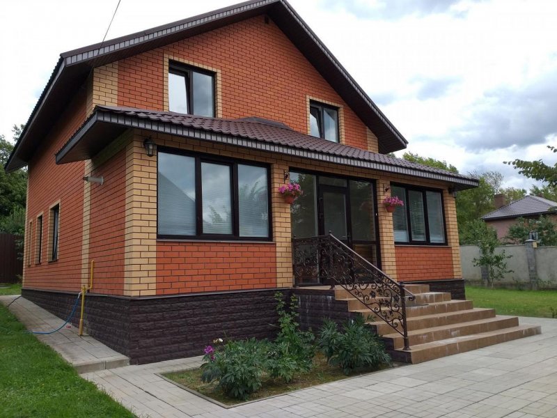 Продается кирпичный дом