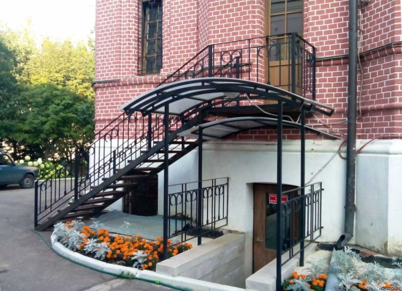 Входная группа из металла