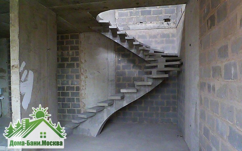 Бетонные заливные лестницы