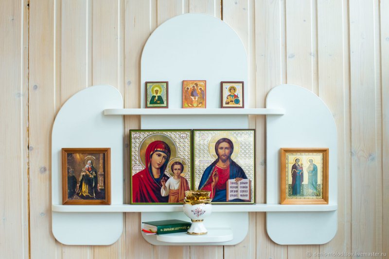 Полочка для икон
