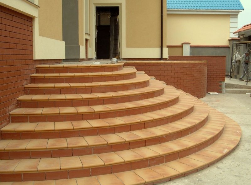 Клинкерные ступени круглое крыльцо