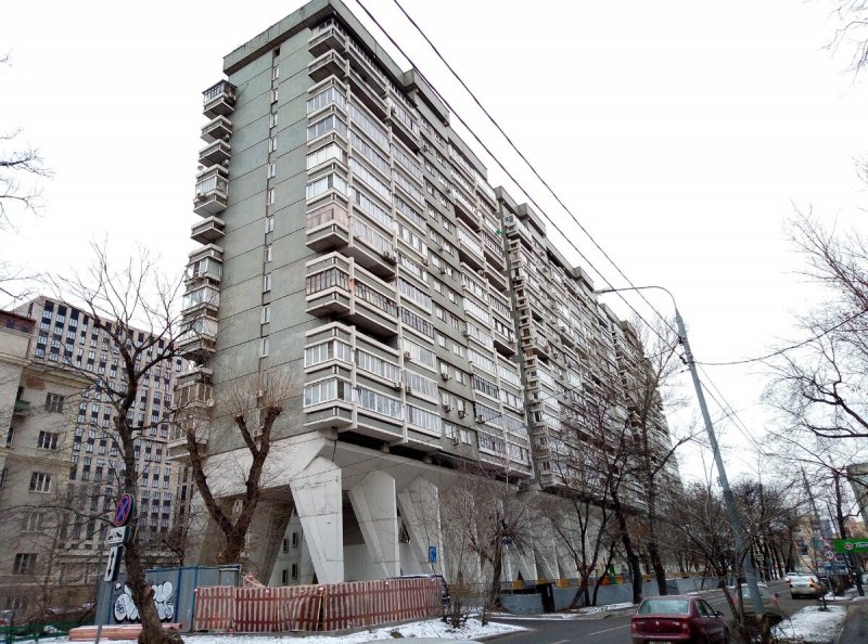 Дом сороконожка в Москве