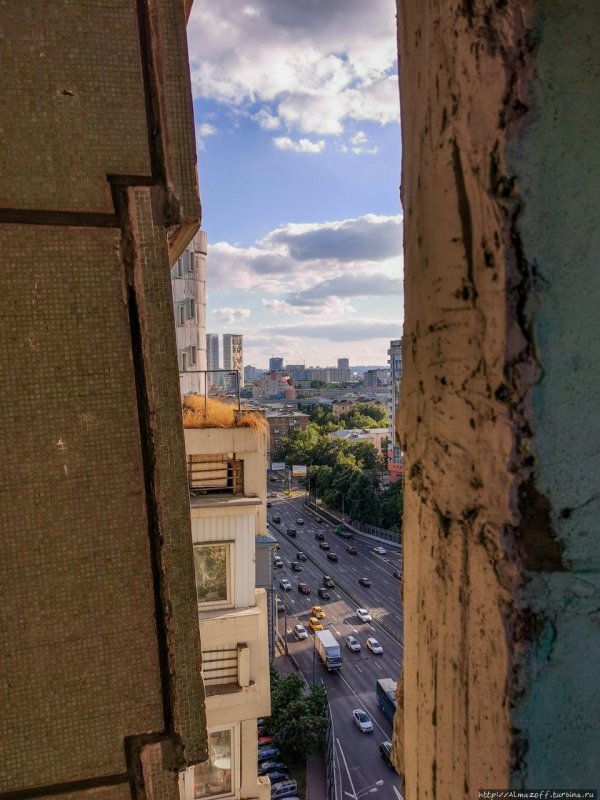 Дом Авиаторов на беговой улице дом-сороконожка 1973-78