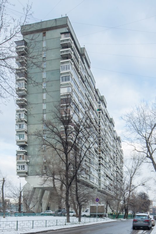 Жилой дом на беговой улице дом-сороконожка