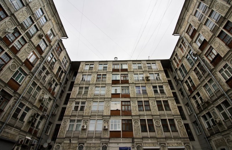 Дом Авиаторов на беговой улице дом-сороконожка 1973-78