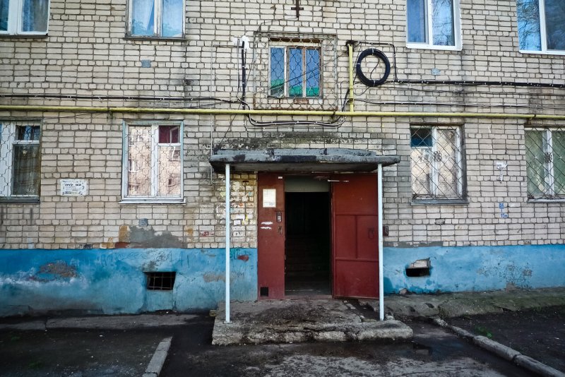Подъезд снаружи в хрущевке