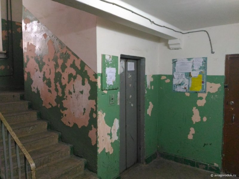 Обшарпанные подъезды