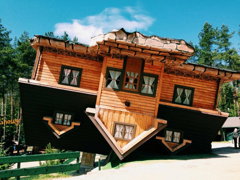 Upside down House, Польша