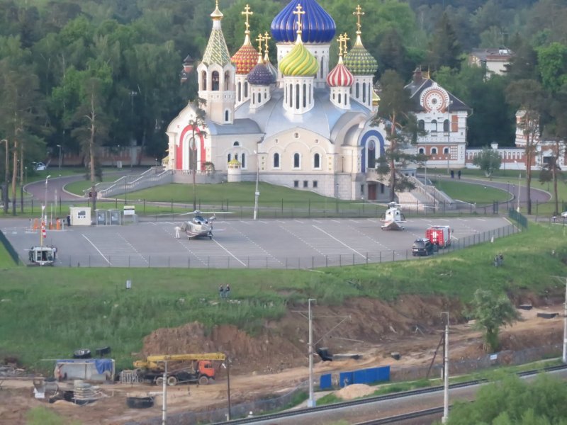 Путину строят дворец на побережье черного моря фото
