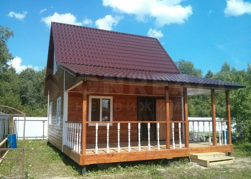 Каркасная дача с террасой