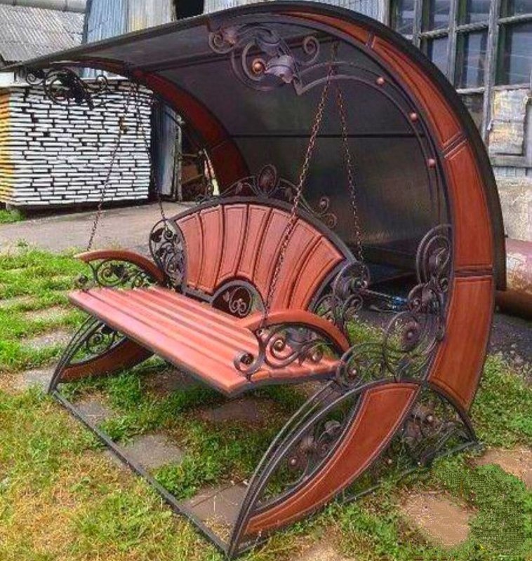 Кованые скамейки с крышей
