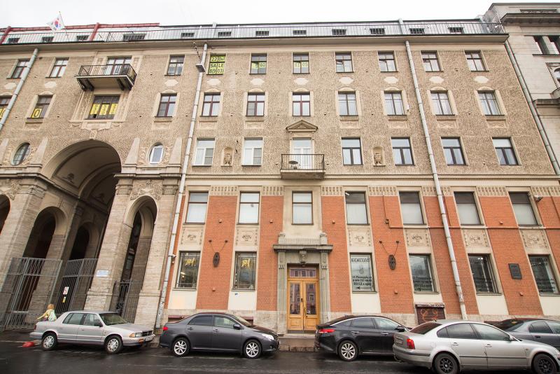 Толстовский дом в Санкт-Петербурге внутри